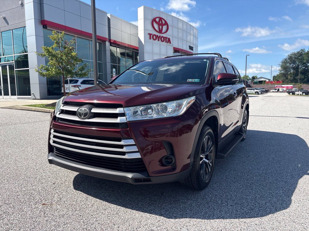 Used 2019 Toyota Highlander LE AWD/4WD image 7