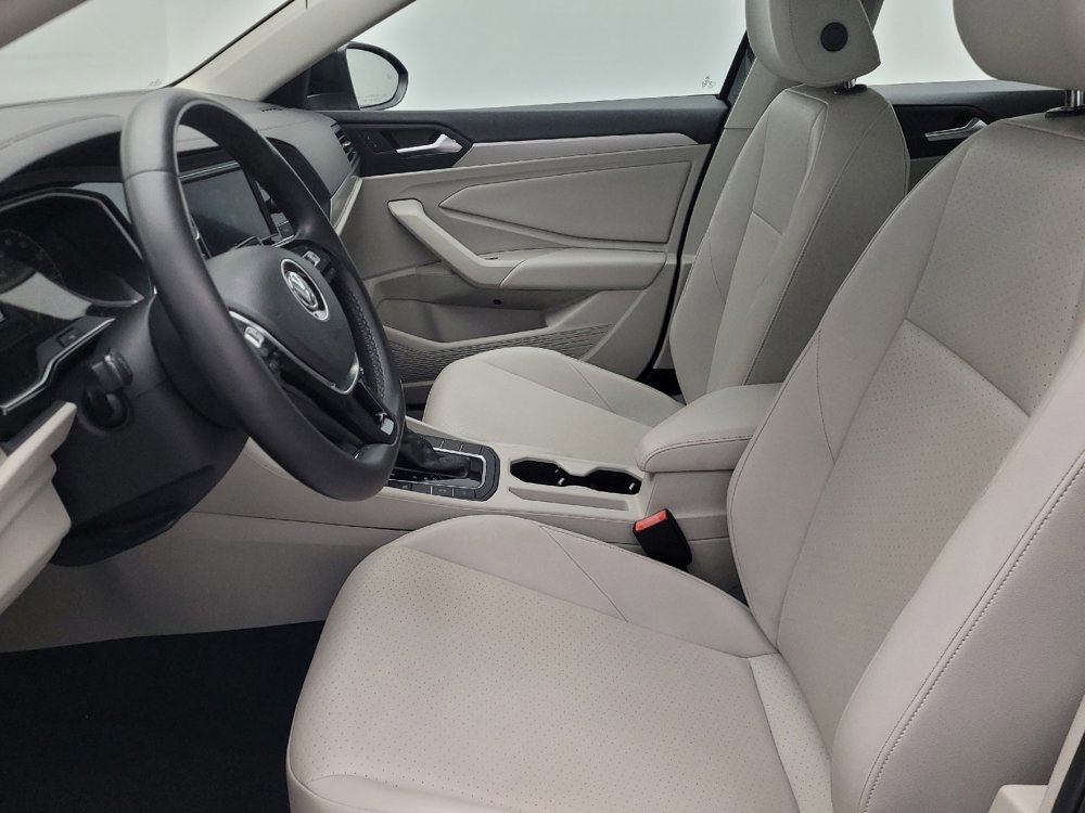 Used 2020 Volkswagen Jetta SE image 17