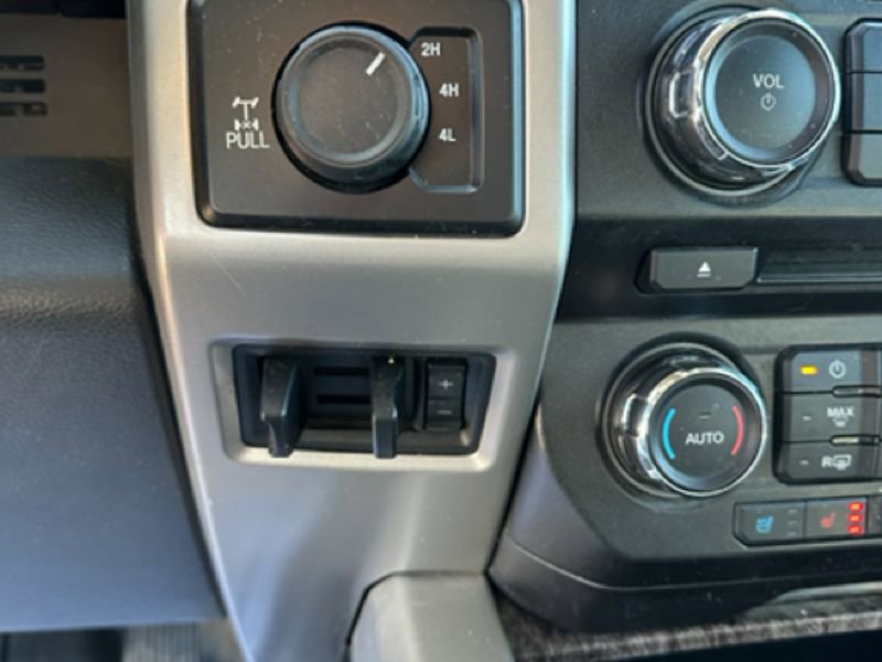 Used 2017 Ford F250 Lariat w/ Lariat Value Package image 13