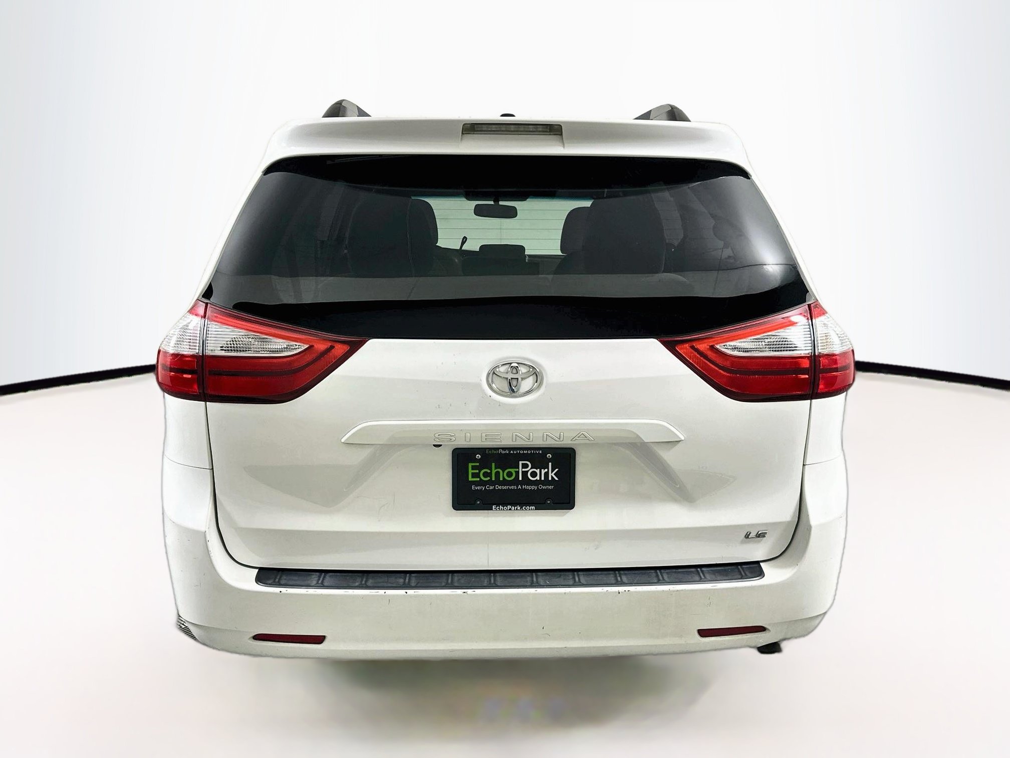 Used 2017 Toyota Sienna LE FWD image 7
