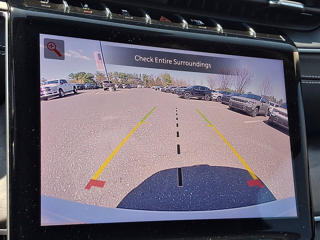 Used 2023 Jeep Grand Cherokee Limited image 30