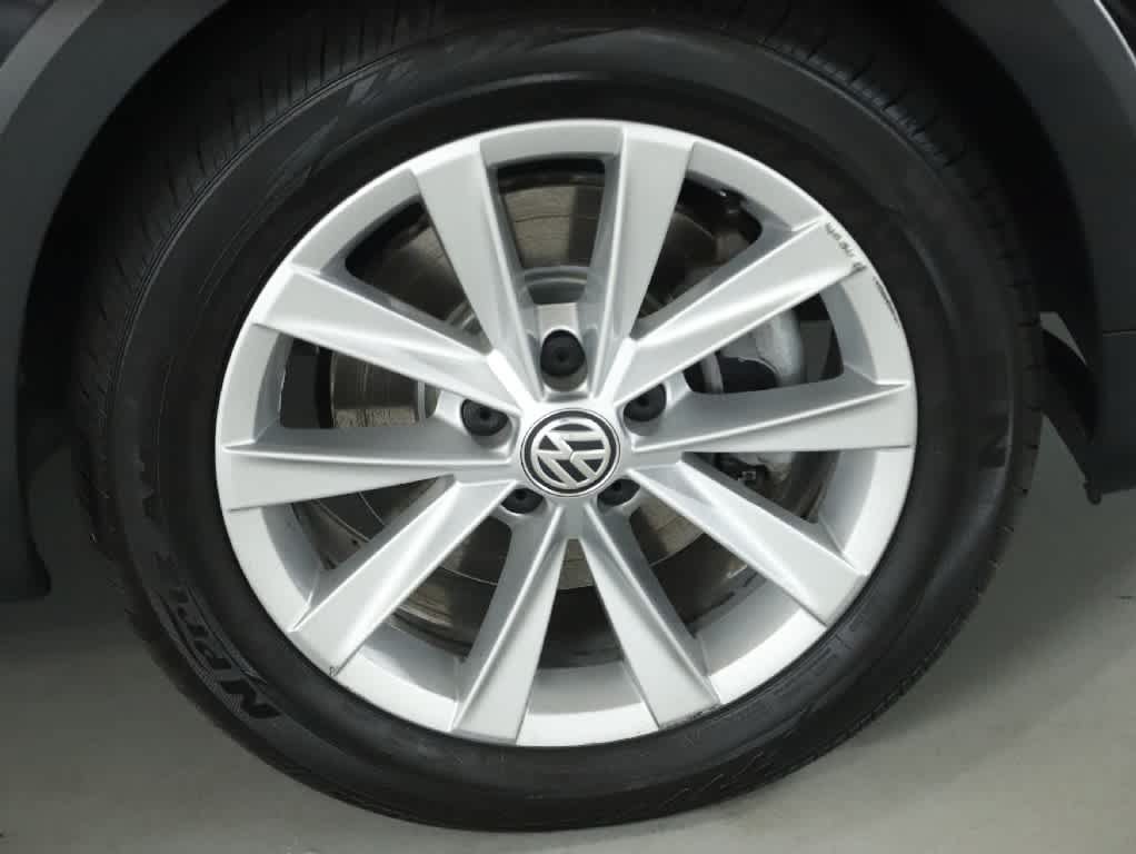 Used 2017 Volkswagen Golf Alltrack SE AWD/4WD image 10