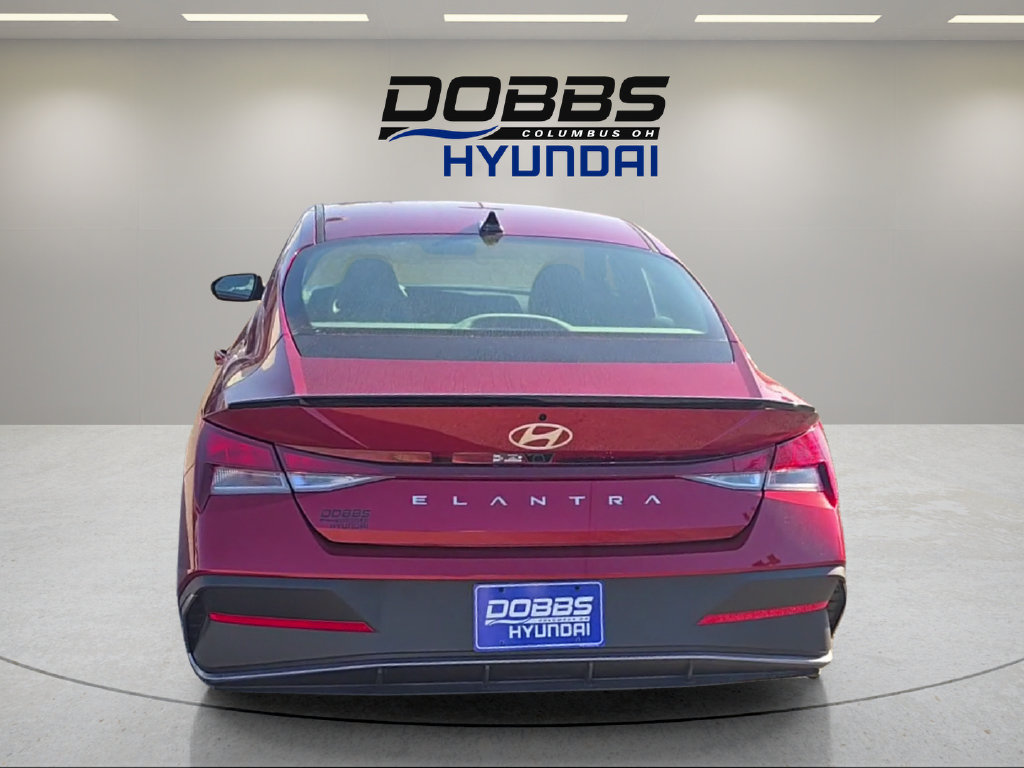Certified 2026 Hyundai Elantra Sport FWD image 4