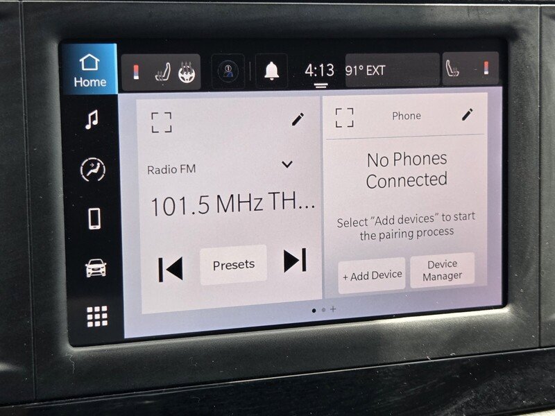 Certified 2023 Chrysler Voyager LX FWD image 21
