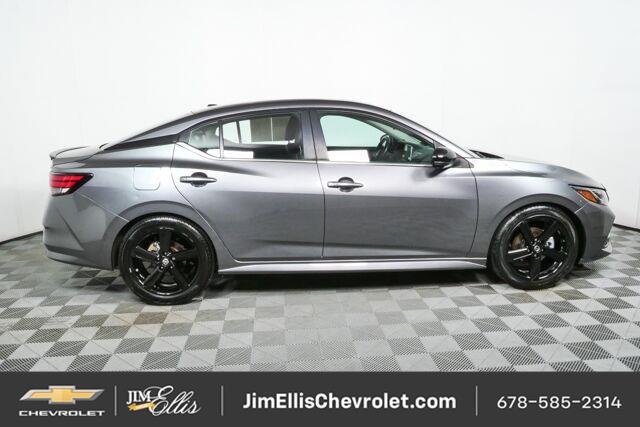 Used 2023 Nissan Sentra SR w/ SR Premium Package FWD image 2