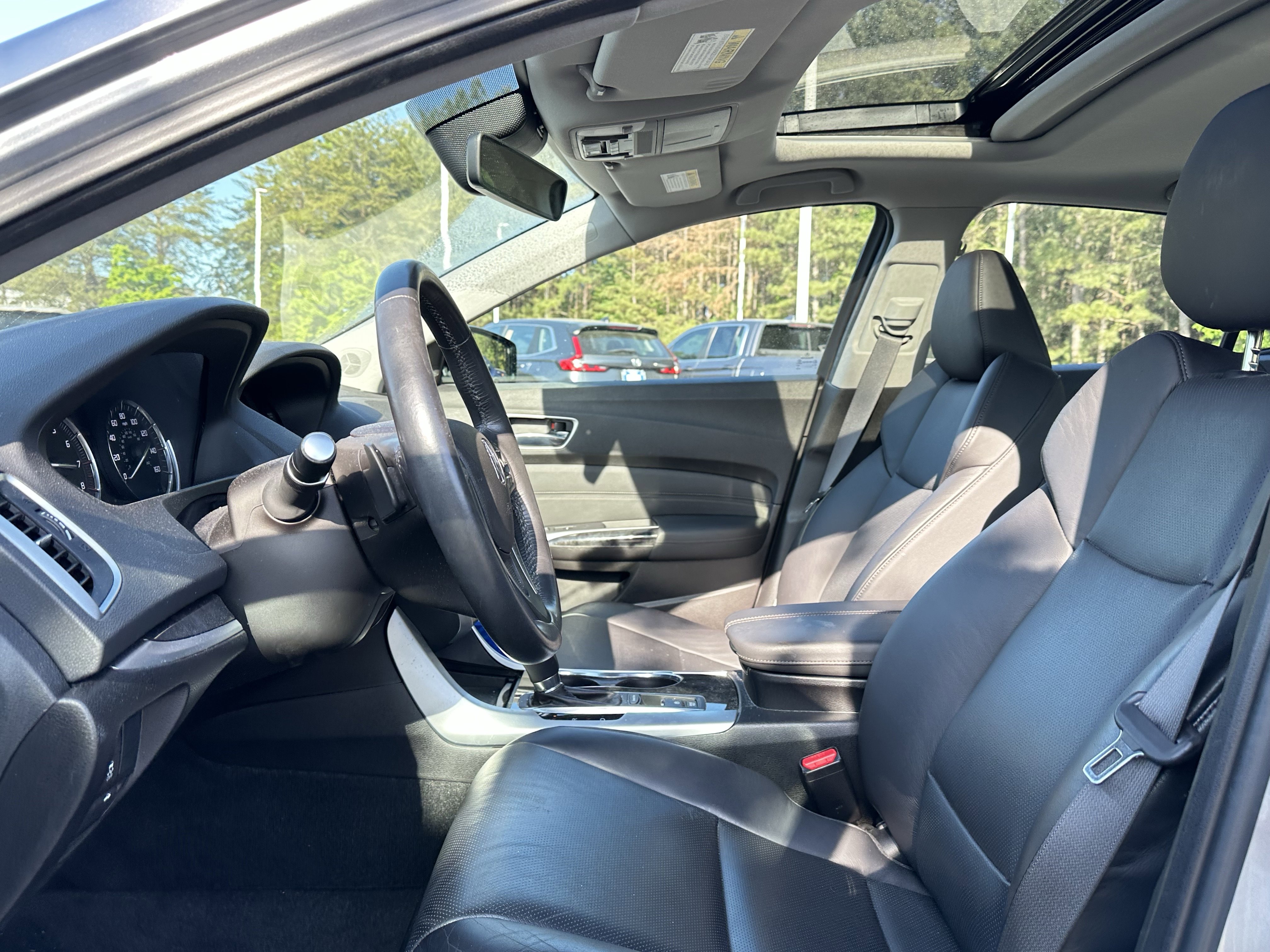 Used 2018 Acura TLX w/ Technology Package FWD image 7