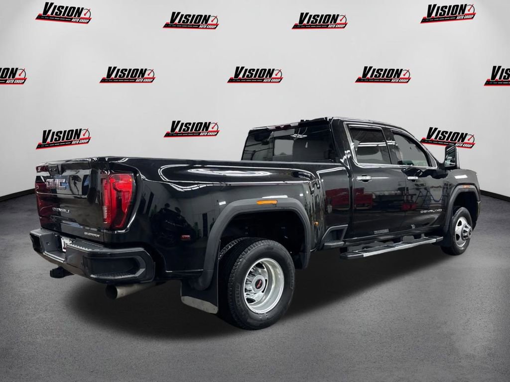 Used 2022 GMC Sierra 3500 Denali image 5