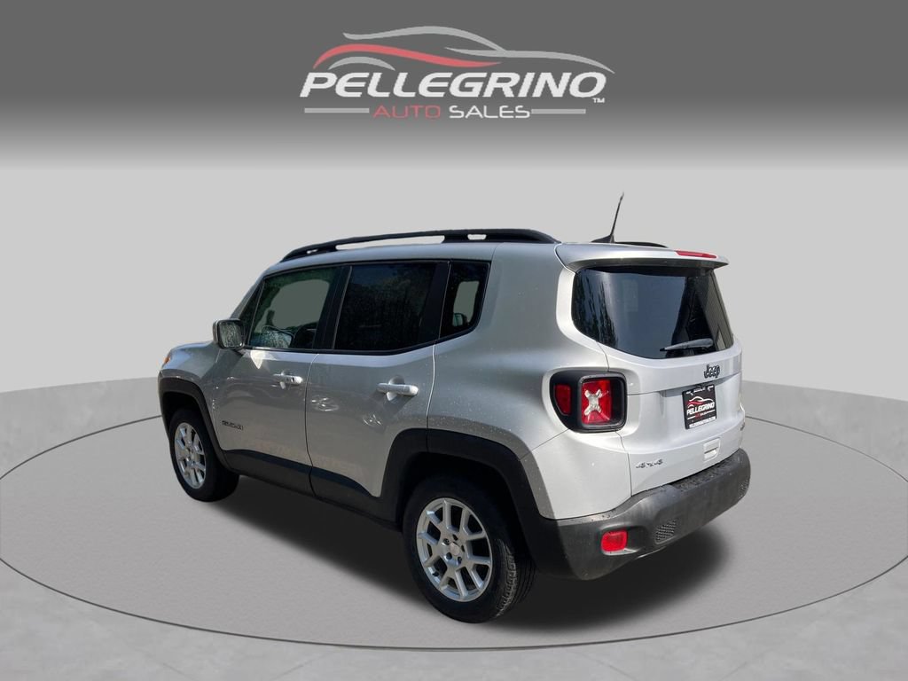 Used 2019 Jeep Renegade Latitude w/ Cold Weather Group AWD/4WD image 4