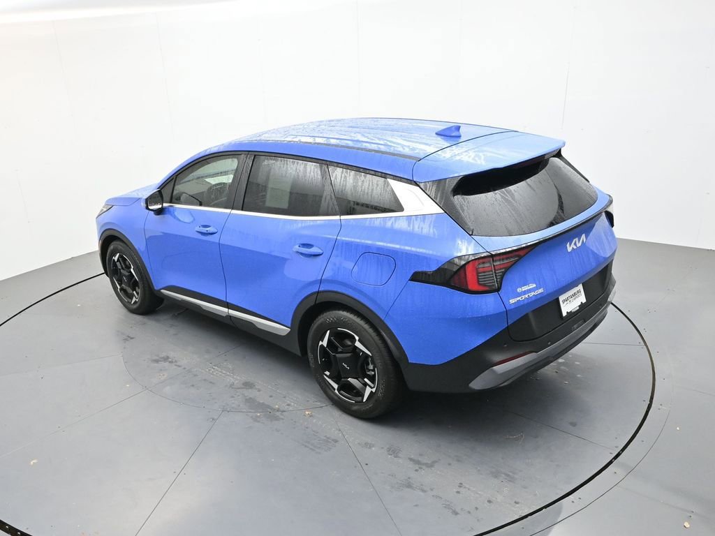 Used 2026 Kia Sportage EX FWD image 27