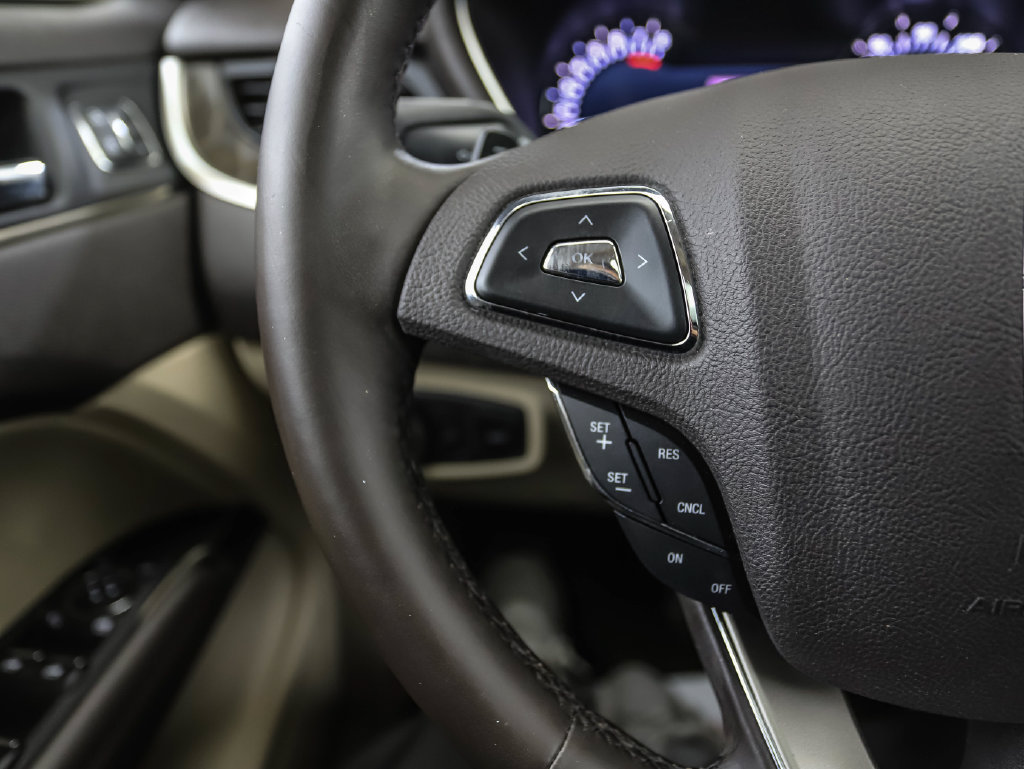 Used 2019 Lincoln MKC Reserve w/ MKC Climate Package AWD/4WD image 12