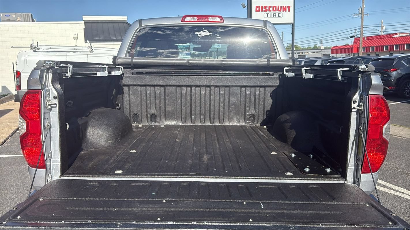 Used 2018 Toyota Tundra Platinum AWD/4WD image 13