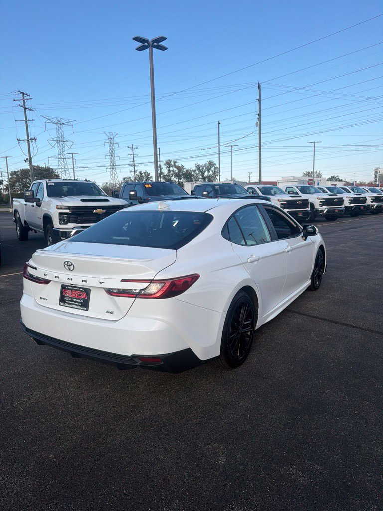 Used 2025 Toyota Camry SE FWD image 10