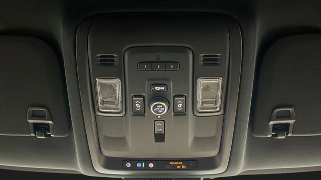 Used 2024 Chevrolet Tahoe Premier image 41