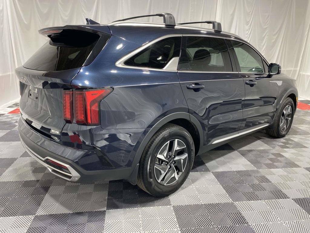 Used 2023 Kia Sorento EX FWD image 4
