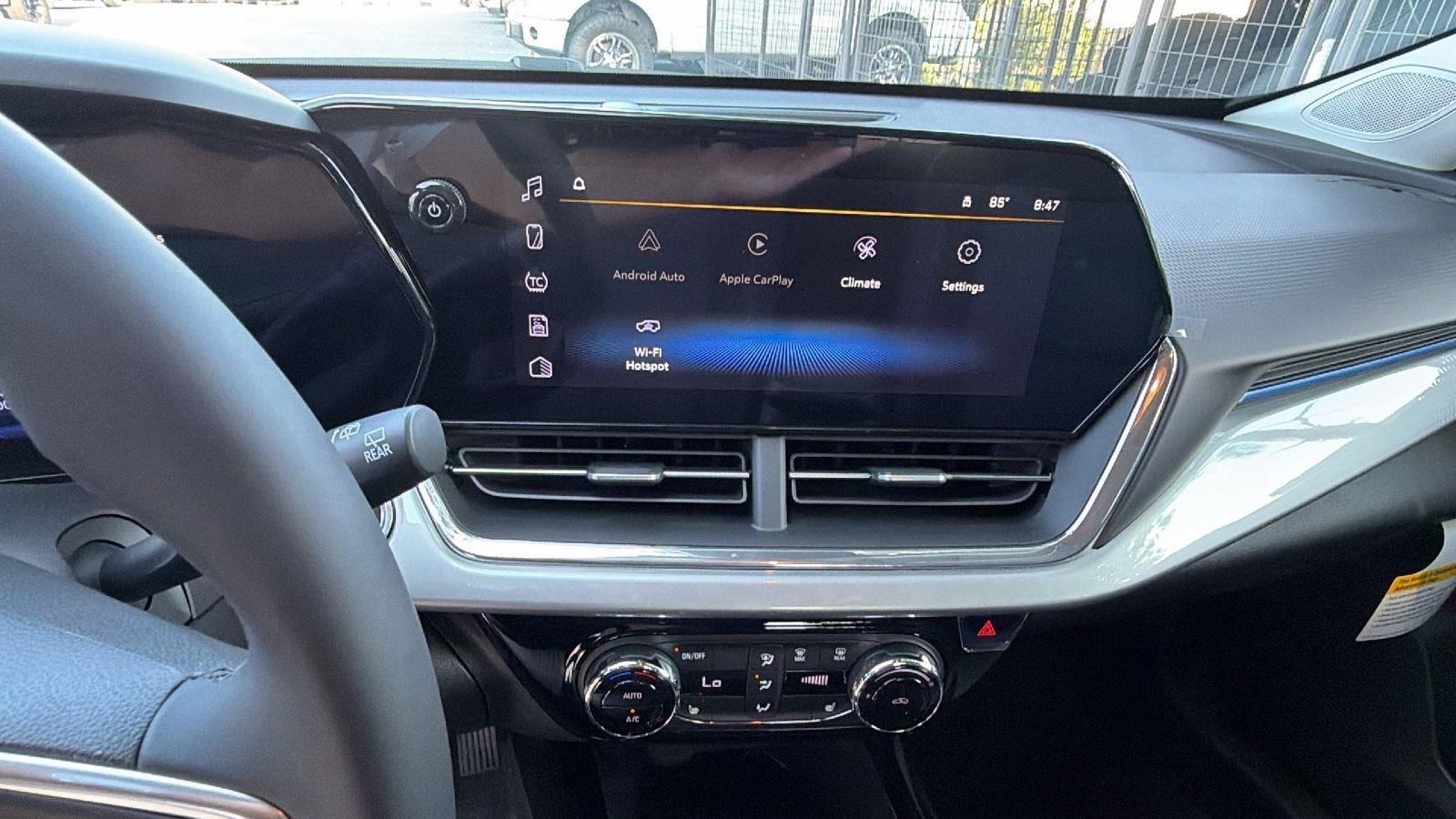 New 2026 Chevrolet Trax LT w/ Driver Confidence Package FWD image 5
