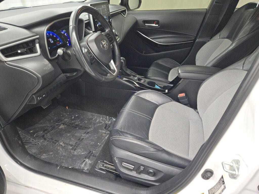 Used 2021 Toyota Corolla XSE image 23