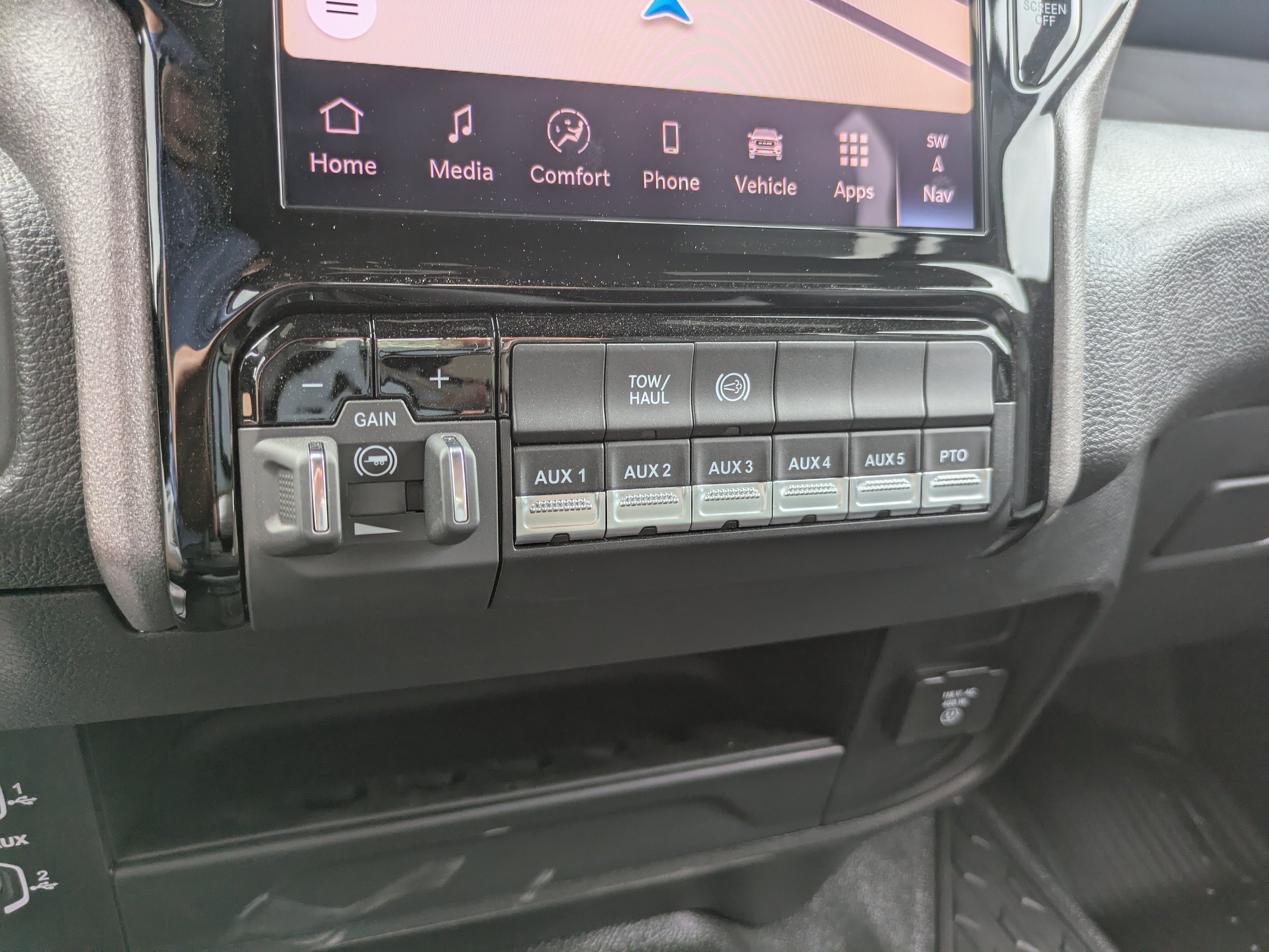 New 2026 RAM 4500 Tradesman AWD/4WD image 10