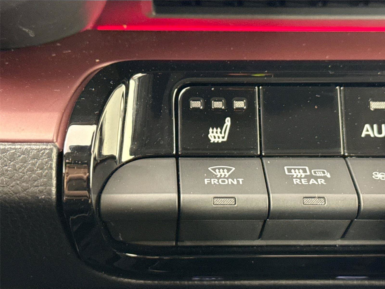 Certified 2025 Toyota Prius Plug-In Hybrid FWD image 8