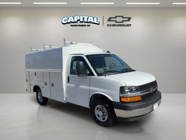 New 2025 Chevrolet Express 3500 w/ Power Convenience Package RWD image 6