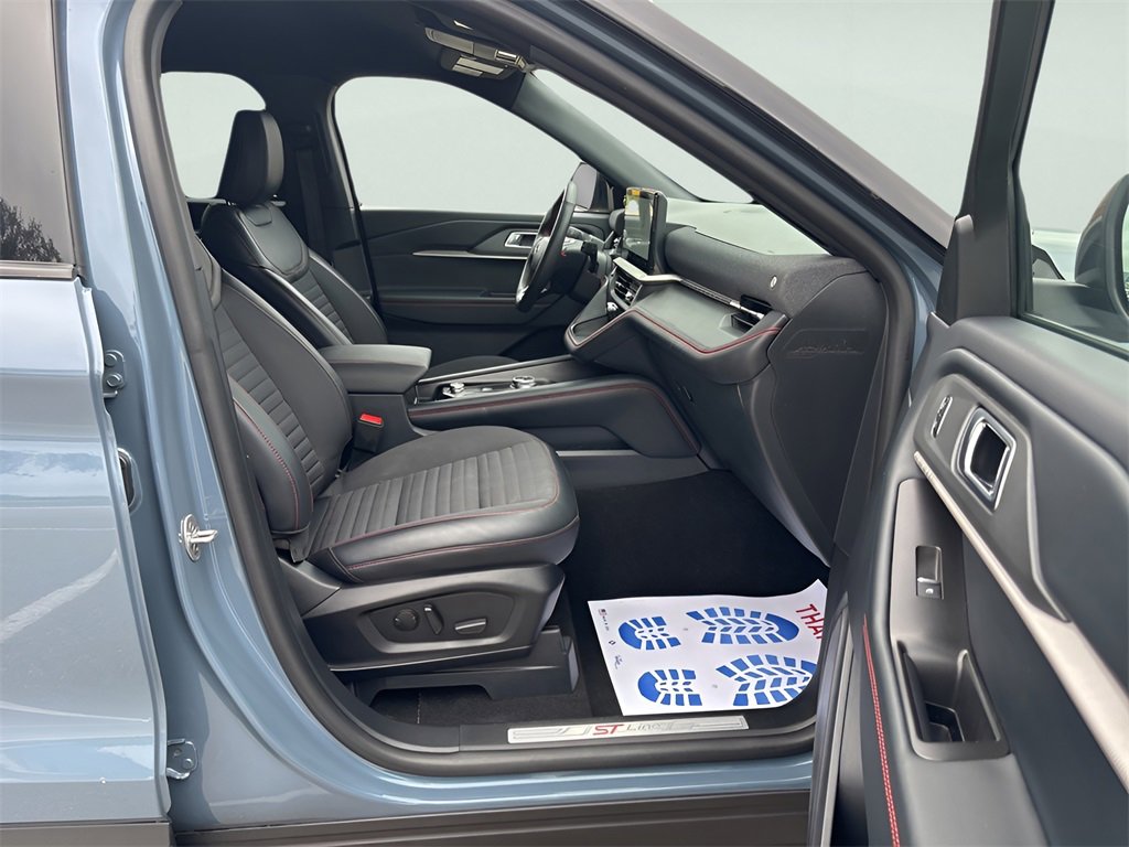 Used 2025 Ford Explorer ST-Line image 10