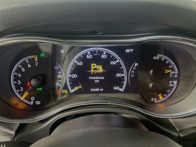 Used 2021 Jeep Grand Cherokee Laredo X RWD image 15