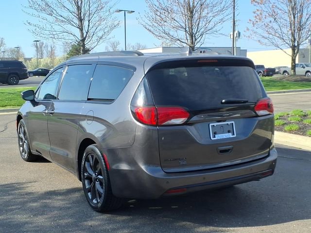 Certified 2020 Chrysler Pacifica Touring-L image 6