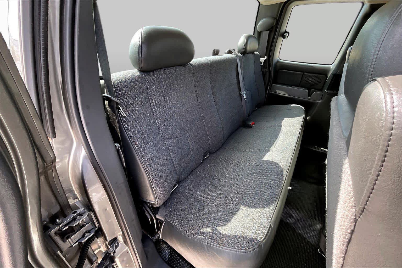Used 2006 Chevrolet Silverado 1500 W/T RWD image 17