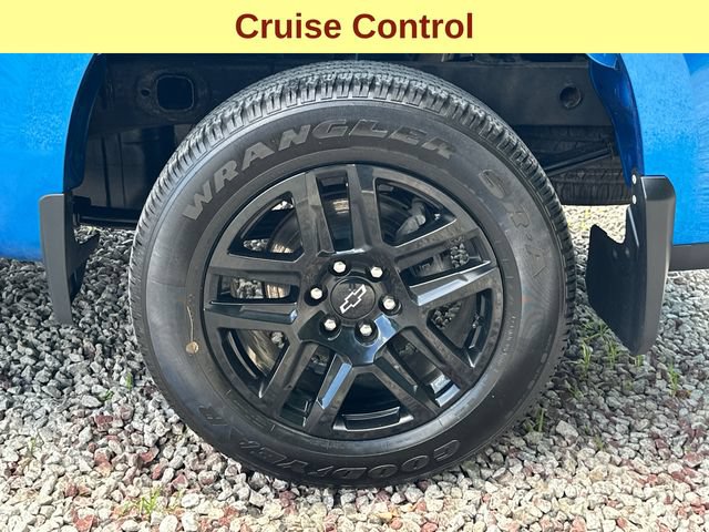 Used 2023 Chevrolet Silverado 1500 Custom AWD/4WD image 9