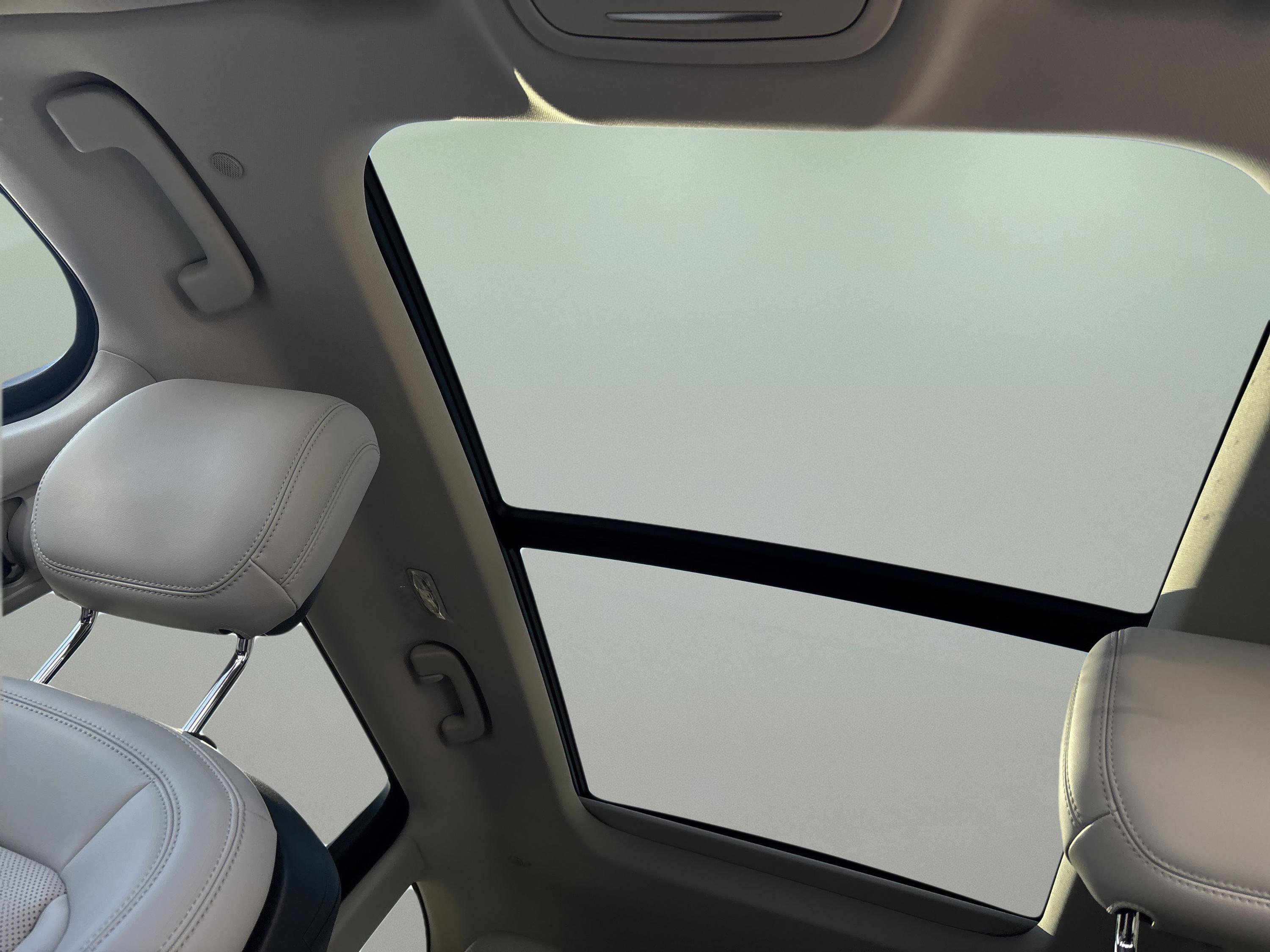 New 2026 Lincoln Nautilus Premier w/ Equipment Group 102A image 17