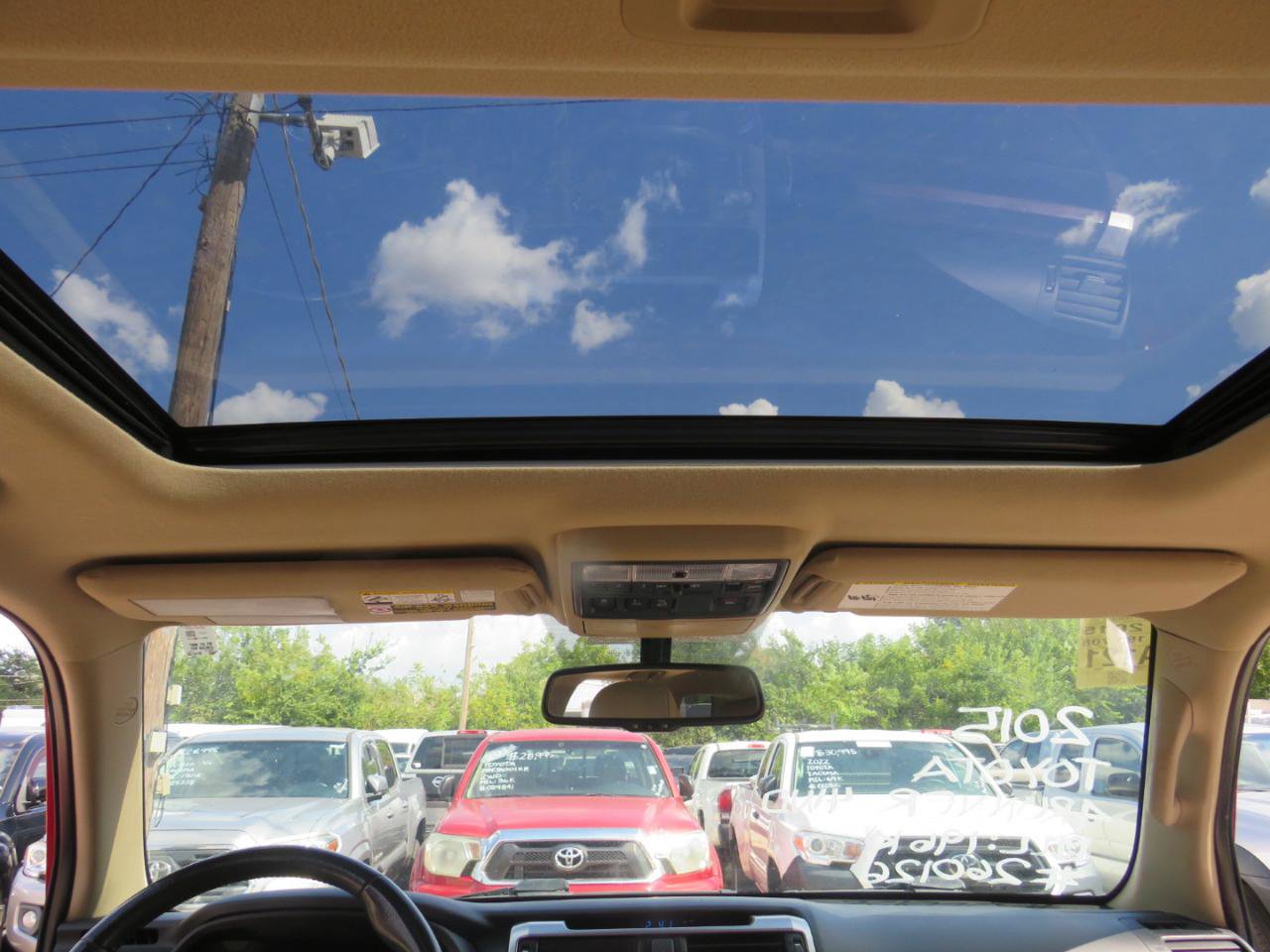 Used 2015 Toyota 4Runner Limited image 31