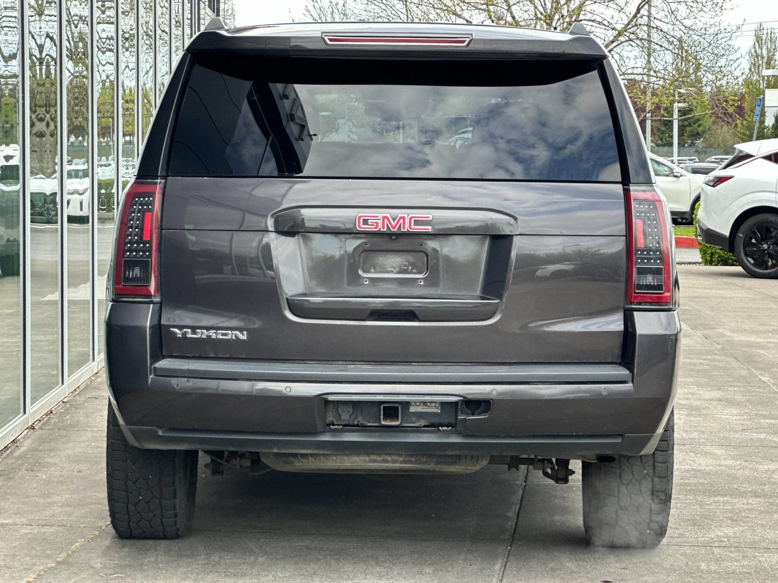 Used 2015 GMC Yukon SLT AWD/4WD image 4