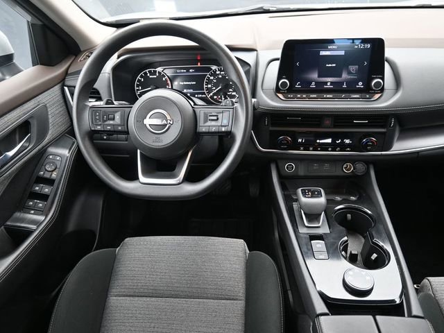 Used 2023 Nissan Rogue SV image 27