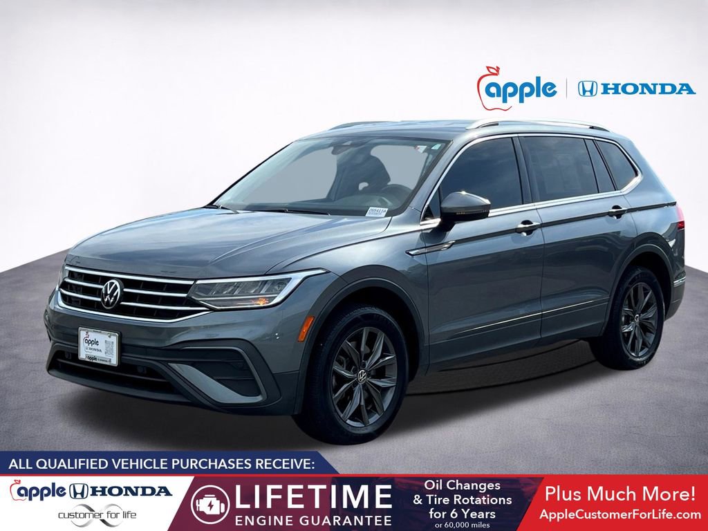 Used 2022 Volkswagen Tiguan SE AWD/4WD image 2