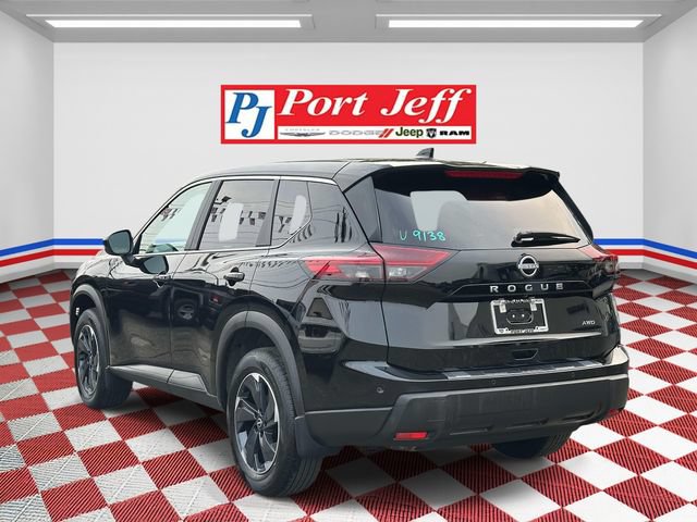 Used 2026 Nissan Rogue SV w/ Cold Weather Package AWD/4WD image 5