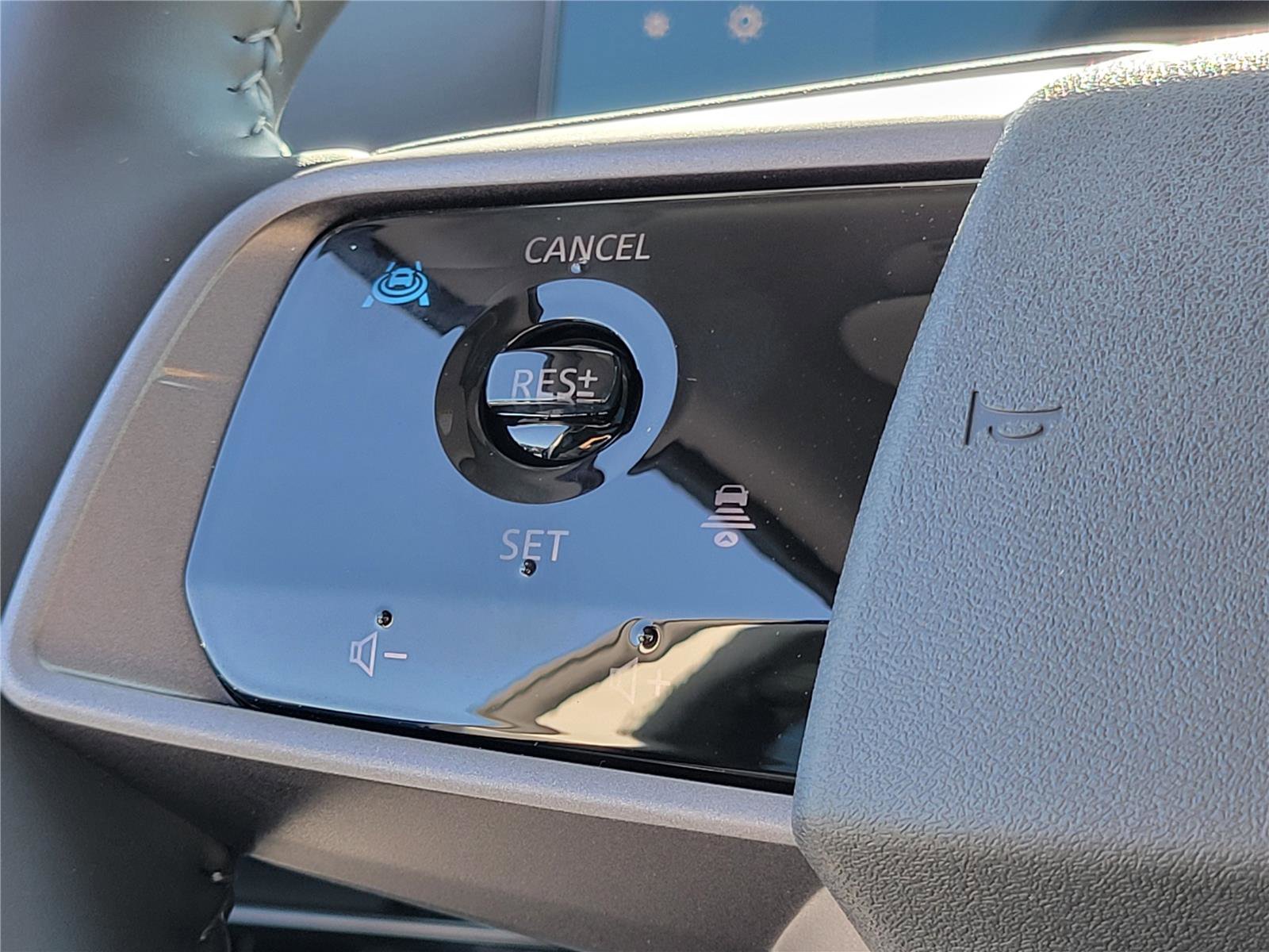 New 2025 Nissan Murano SL AWD/4WD image 18