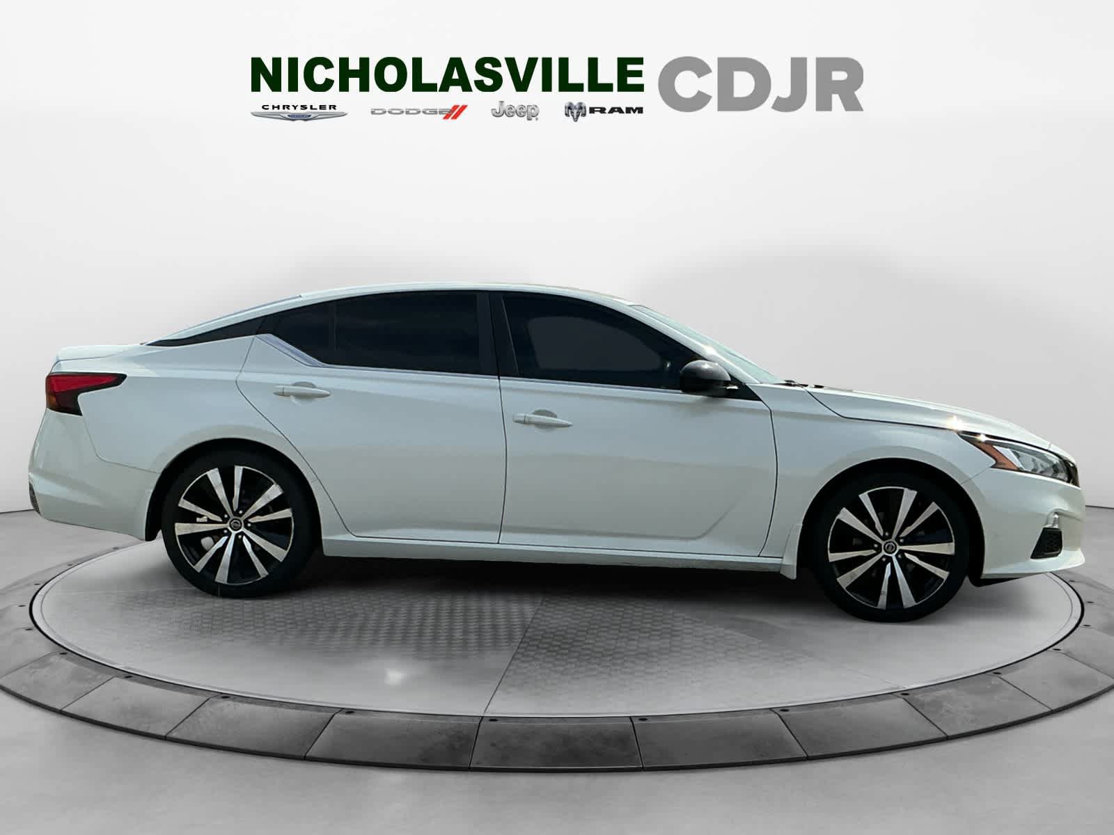 Used 2021 Nissan Altima 2.5 SR FWD image 6