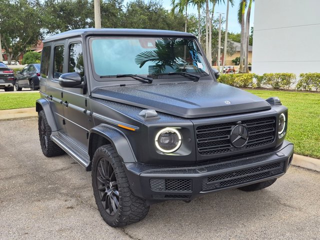 Used 2021 Mercedes-Benz G 550 image 3