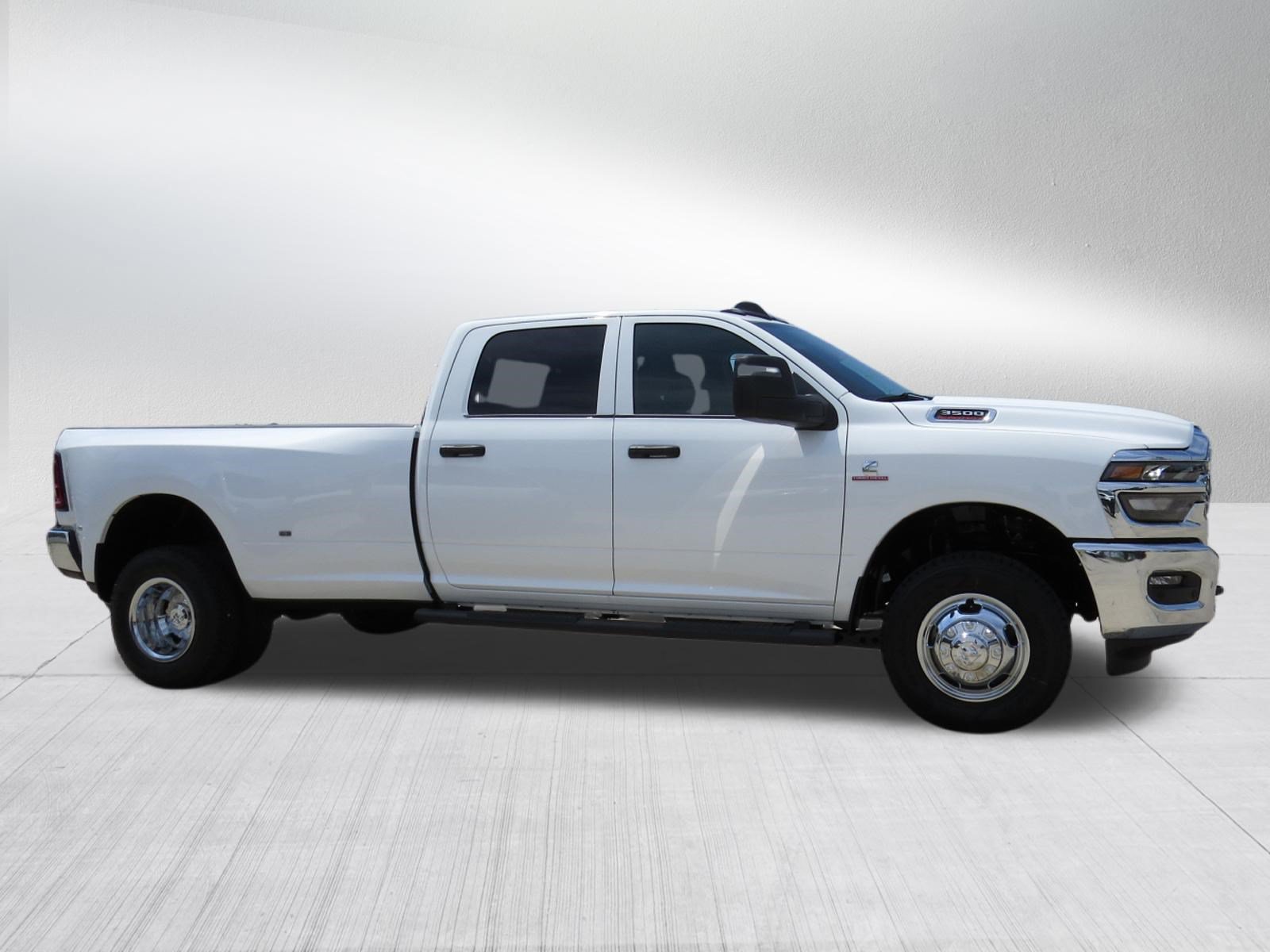 New 2026 RAM 3500 Tradesman AWD/4WD image 2