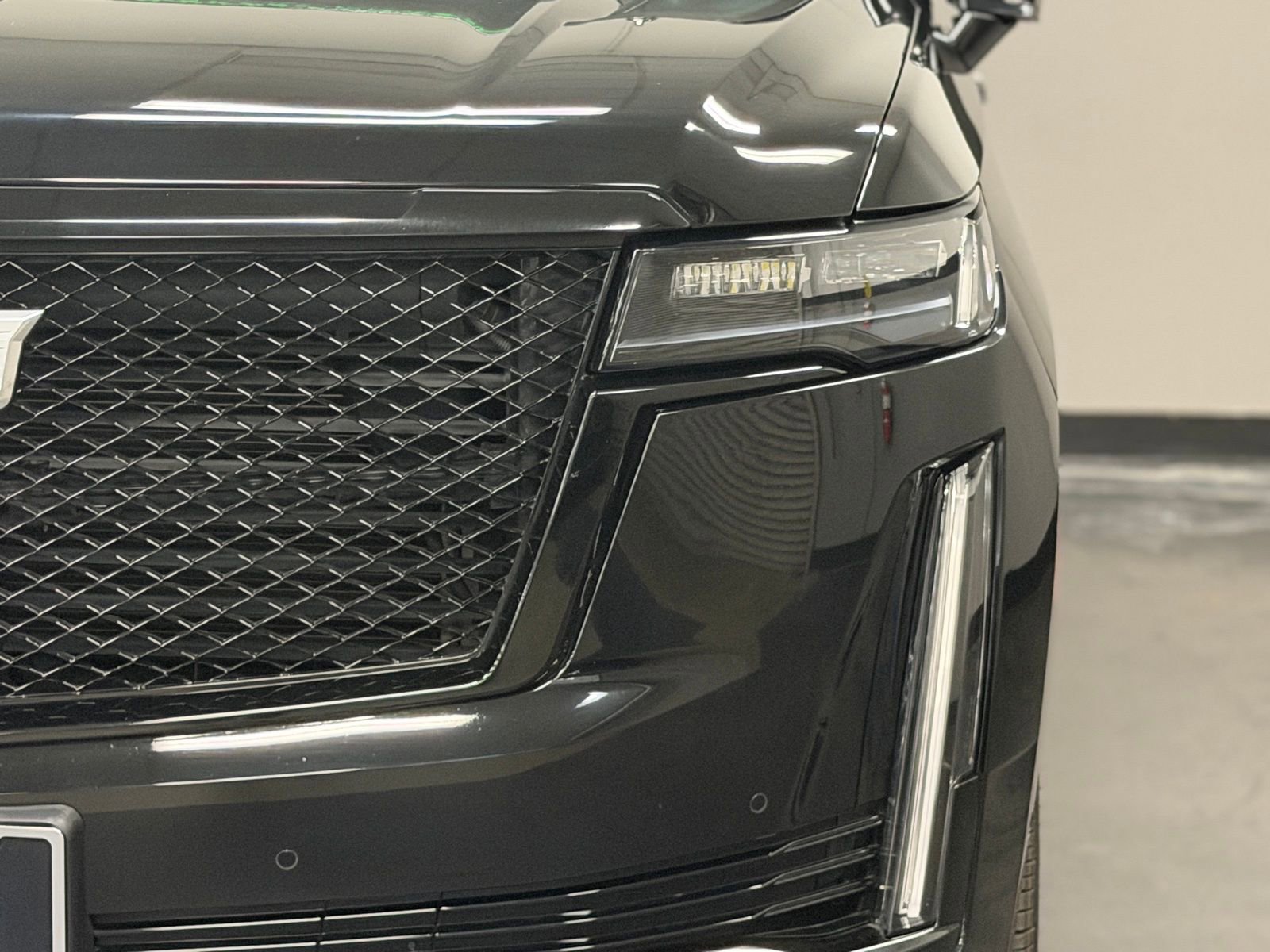 Used 2021 Cadillac Escalade Sport w/ Driver Assist Tech Package image 7