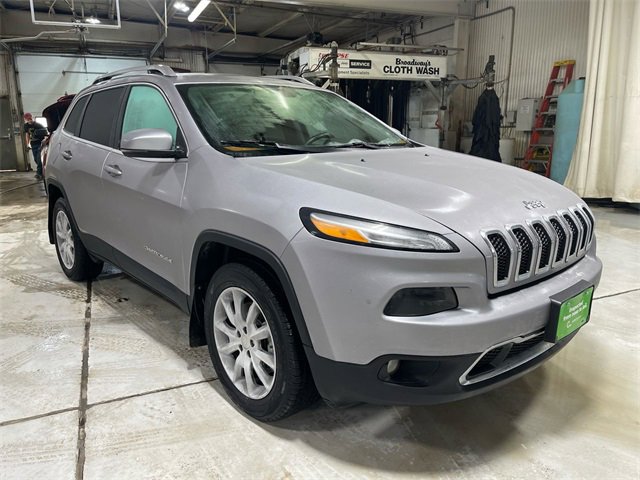 Used 2018 Jeep Cherokee Limited image 2
