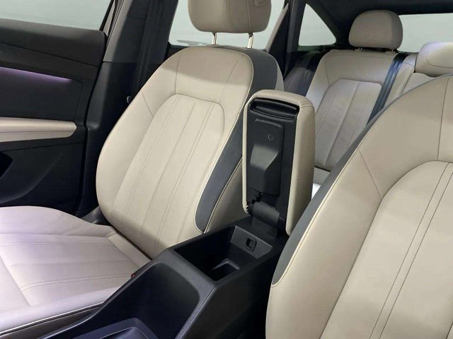 Used 2024 Audi Q4 e-tron Premium Plus w/ Premium Plus image 66