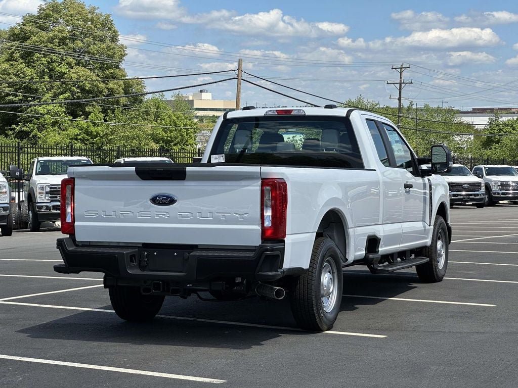 New 2026 Ford F250 XL w/ XL Driver Assist Package RWD image 3