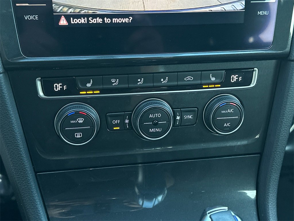 Used 2019 Volkswagen e-Golf SE w/ Driver Assistance Package image 27