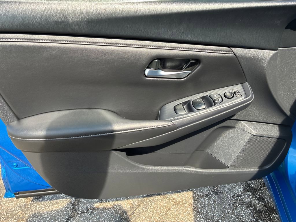 Used 2023 Nissan Sentra SV FWD image 13