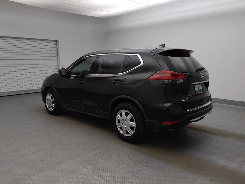 Used 2019 Nissan Rogue S FWD image 3