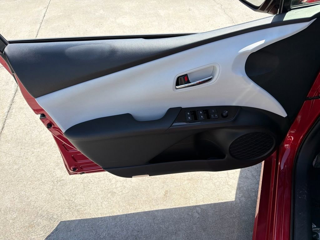 Used 2017 Toyota Prius Prime Plus image 43