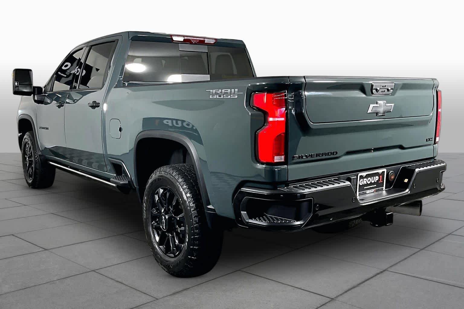 Used 2026 Chevrolet Silverado 2500 LTZ w/ LTZ Plus Package AWD/4WD image 11