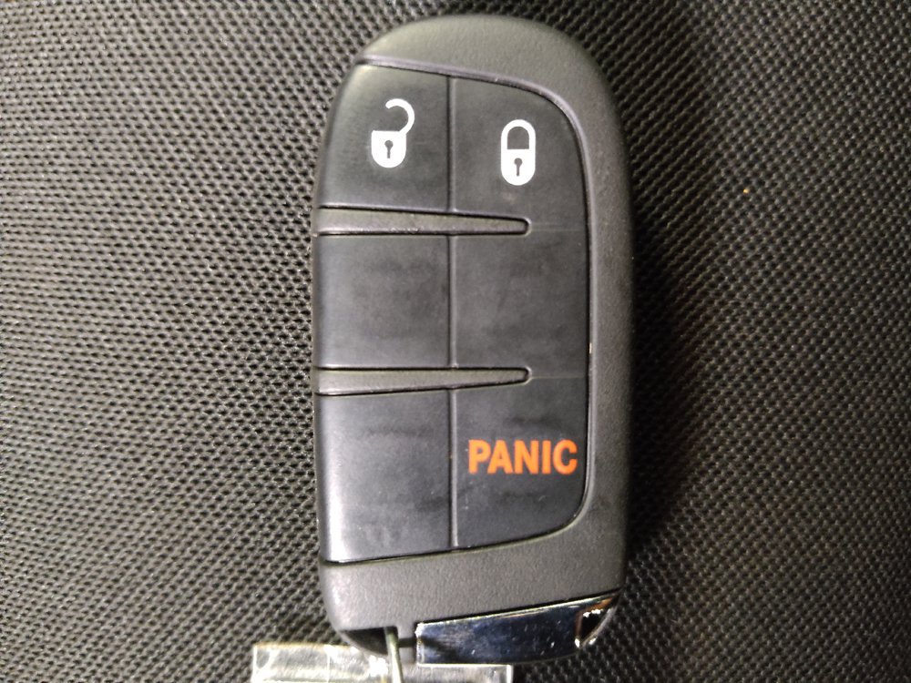 Used 2021 Jeep Renegade Latitude w/ Luxury Group II AWD/4WD image 32
