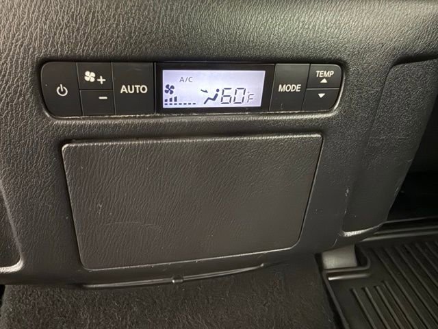 Used 2022 Nissan Armada SV w/ SV Appearance Package image 12