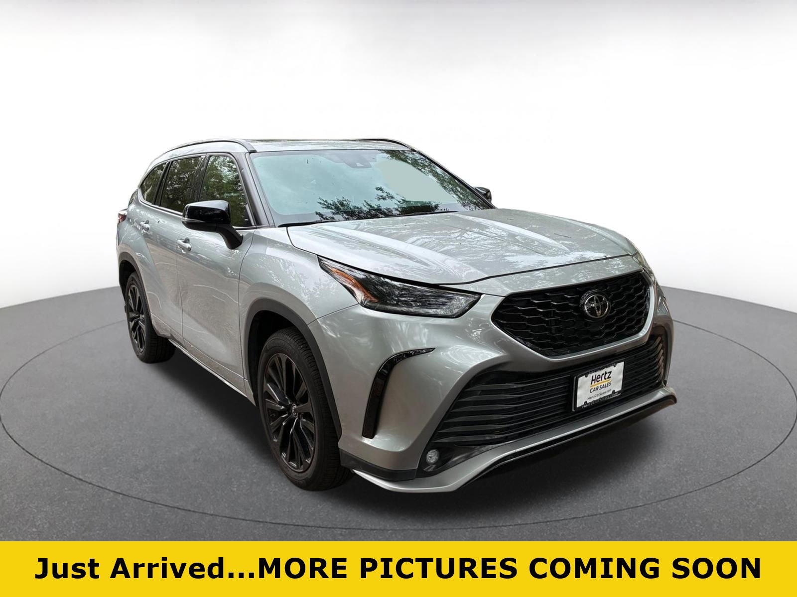 Used 2024 Toyota Highlander XSE